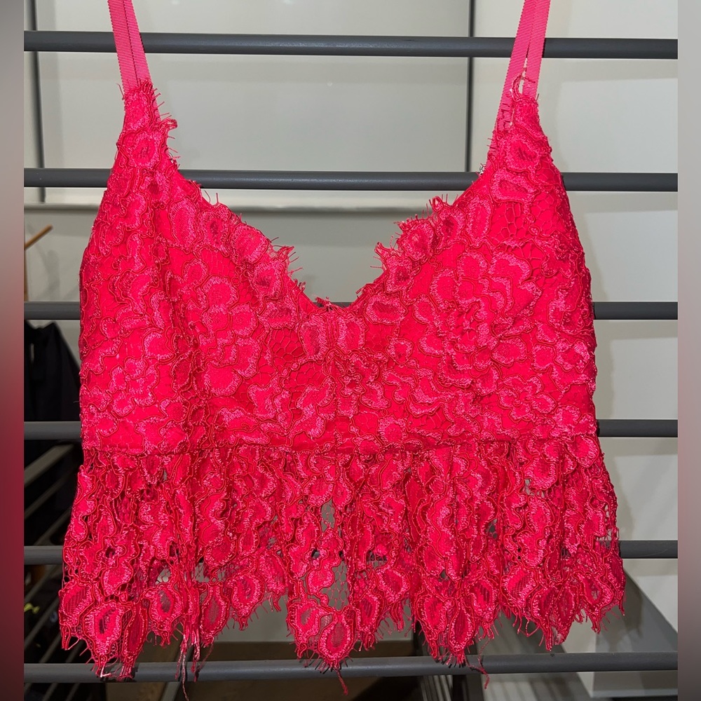 Red lace crop, size XS